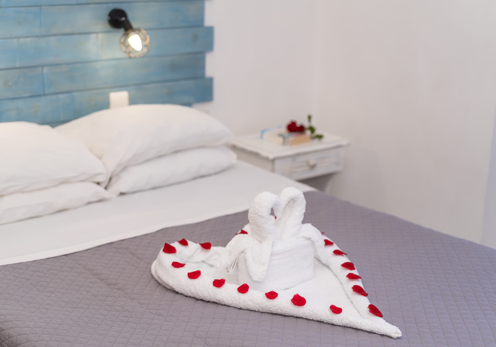 Linen, towels and care products